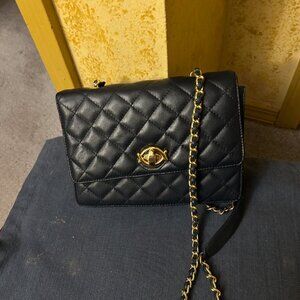 Lord and Taylor Navy Blue   crossbody purse  7X 9  1 pocket inside   small rip i